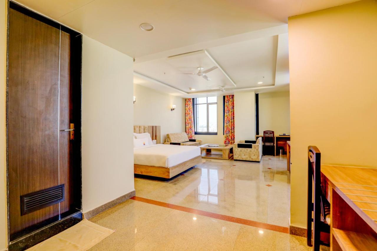 Hotel Shree Nanda ウダイプル エクステリア 写真
