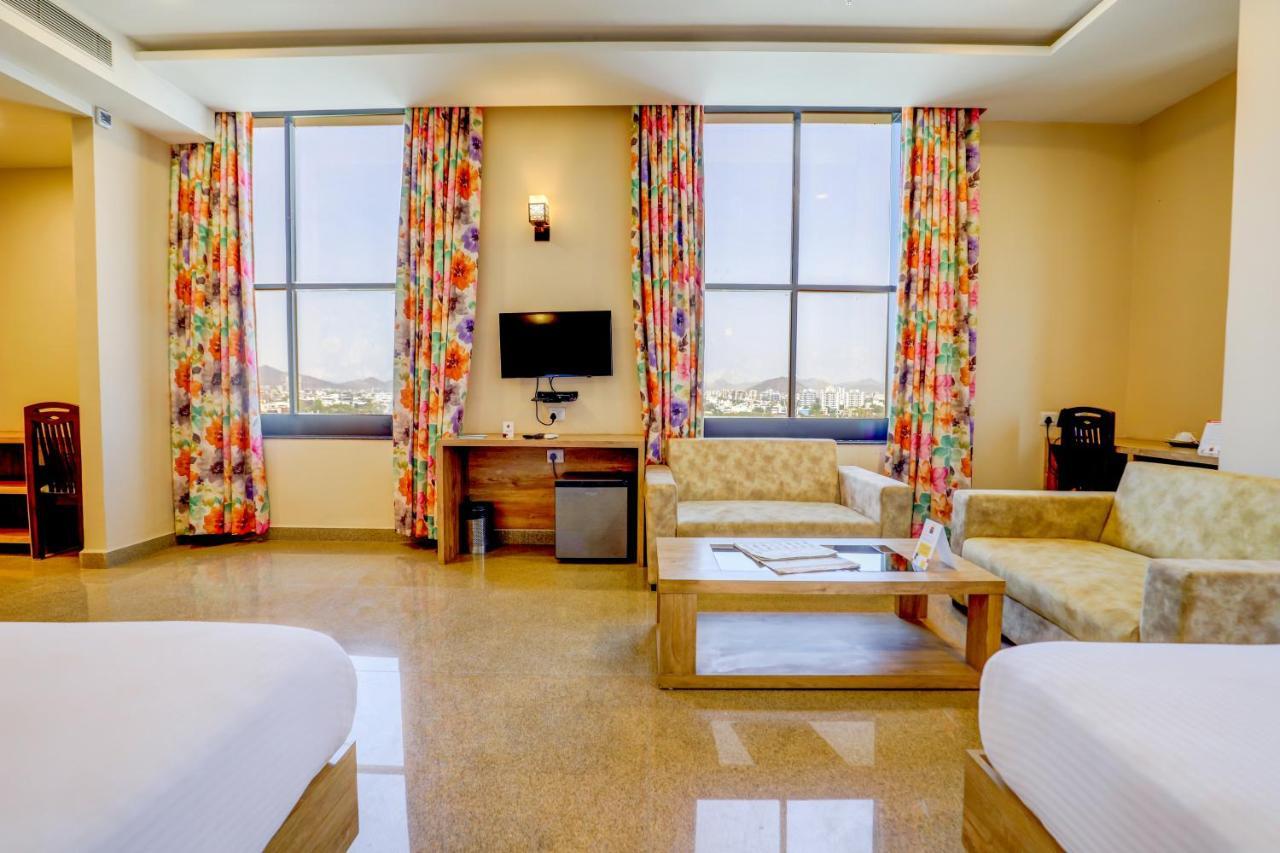 Hotel Shree Nanda ウダイプル エクステリア 写真